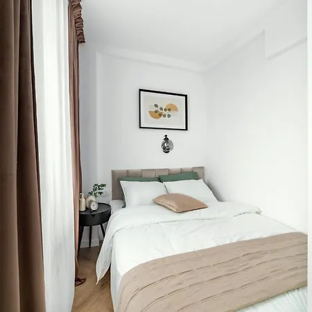 דירה Bright Close To Pge With Parking By Renters