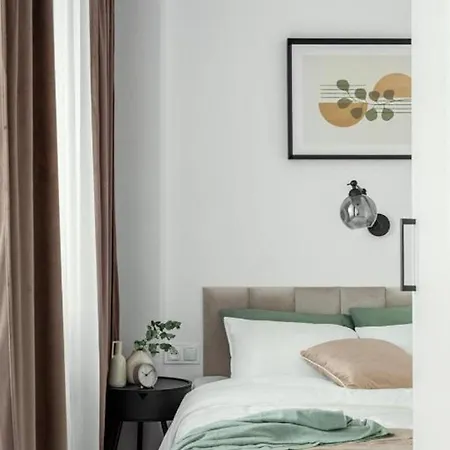 아파트 Bright Close To Pge With Parking By Renters 바르샤바